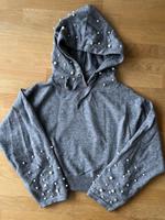 ZARA Knit Crop Hoodie hellgrau weiße Perlen Kapuze M Leipzig - Kleinzschocher Vorschau