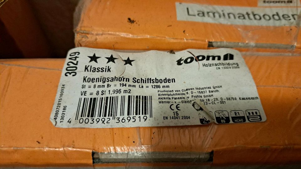 12qm Laminat Klassik Königsahorn Schiffsboden inkl. Trittschall in Kirchgandern