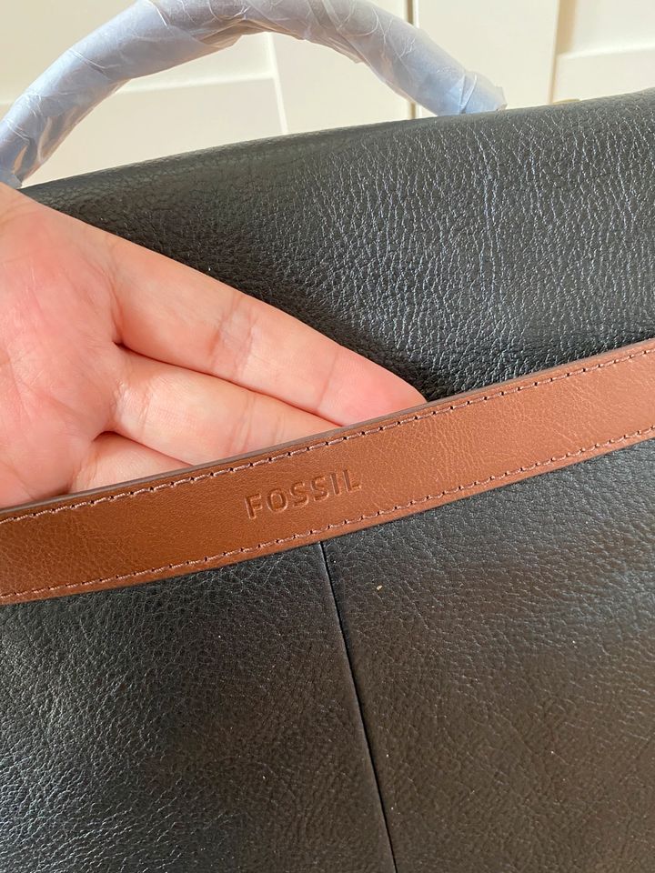 NEU Fossil Aktentasche Laptoptasche Handtasche Schwarz aus Leder in Dortmund