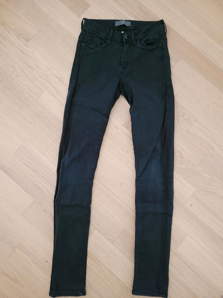 Jeans schwarz in Rostock