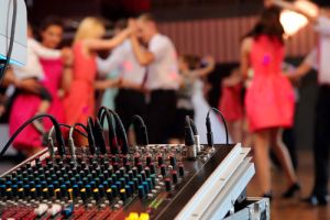 Mobiler DJ Hochzeit Party ✅ Dortmund Bochum Essen Duisburg in Gelsenkirchen