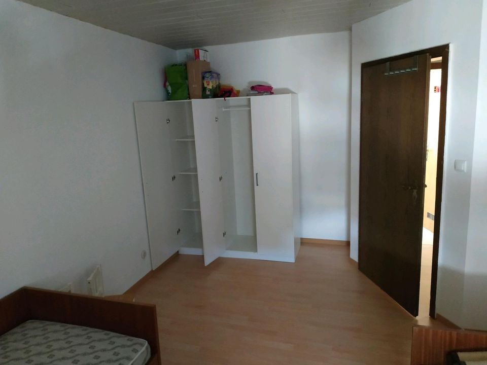 4 Zimmer+Küche+Bad+Flur in Neuwied Gladbach tierfrei zu vermieten in Neuwied