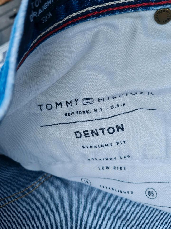 Tommy Hilfiger Herren Jeans Denton in Königsbrunn