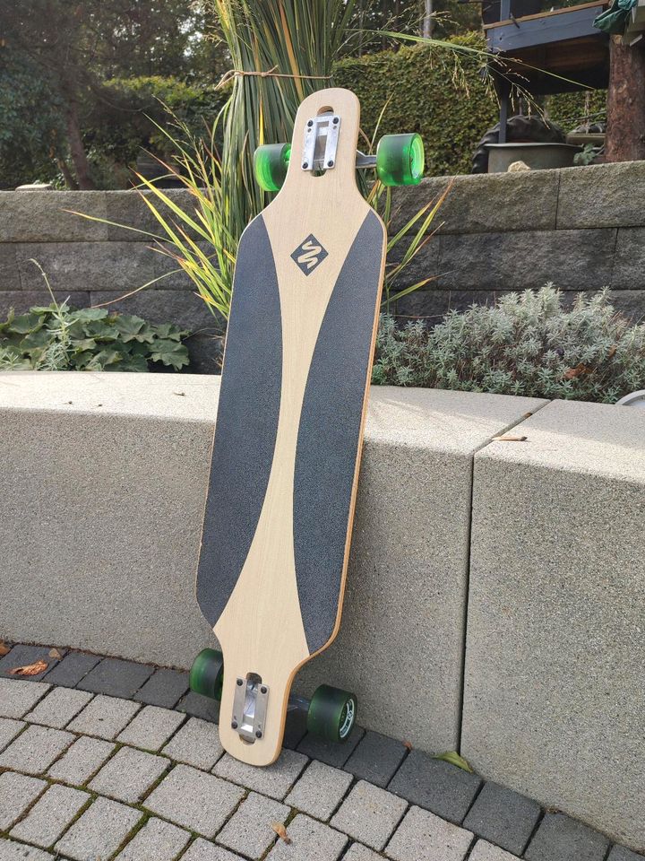 Street Surfing Longboard in Hilchenbach