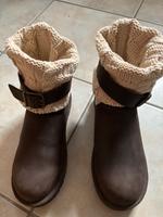 UGG Boots Leder mit Strick Größe 39 Nordrhein-Westfalen - Hattingen Vorschau