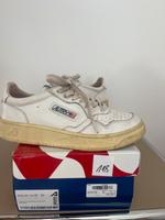 Autry Low Sneaker / Klassiker / weiß / Gr 39 Düsseldorf - Pempelfort Vorschau