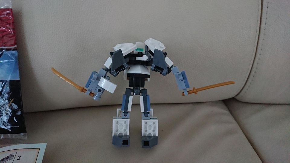 Lego Ninjago Mini-Titan-Mech 30591 in Lörrach