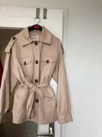 Neu Orsay Übergangsjacke/ TrenchcoatsGr. XS/S Hessen - Gießen Vorschau