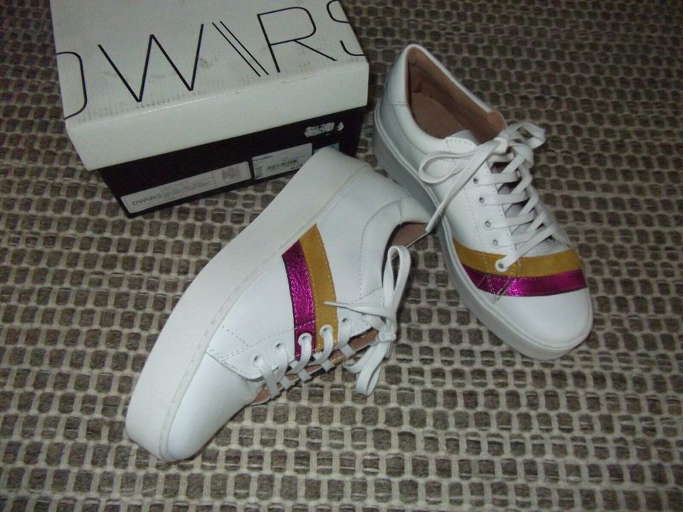 Weisser Damen Sneaker, Schuhe, weiss Gr.37 Gr. 4 wie NEU Leder in Mettlach