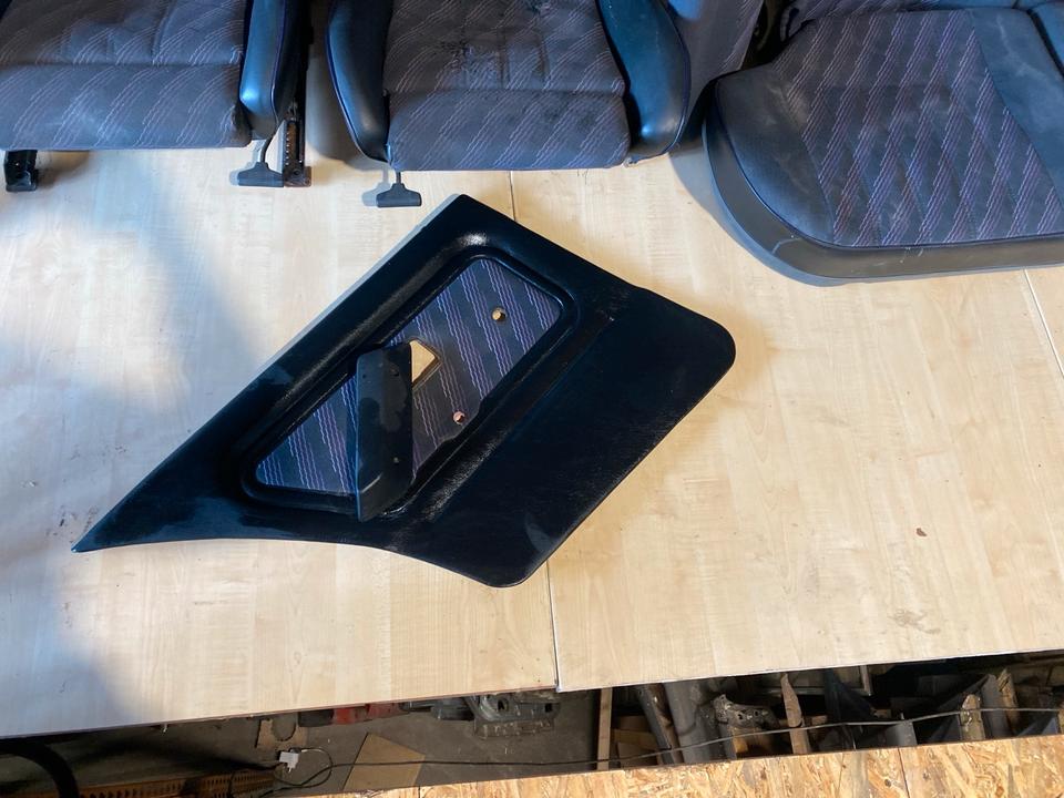 Bmw e30 Touring Edition Lila Innenausstattung mit Türpappen in Grevenbroich