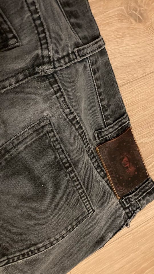 Gucci Jeans stark gebraucht in Bad Dürkheim