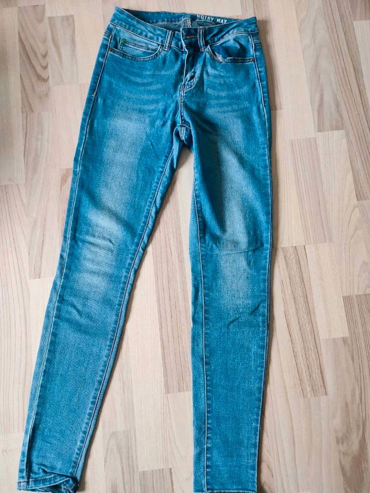 Damen Jeans Noisy May, Rich&Royal Gr. 29/32, ab 15€ in Schwalmstadt