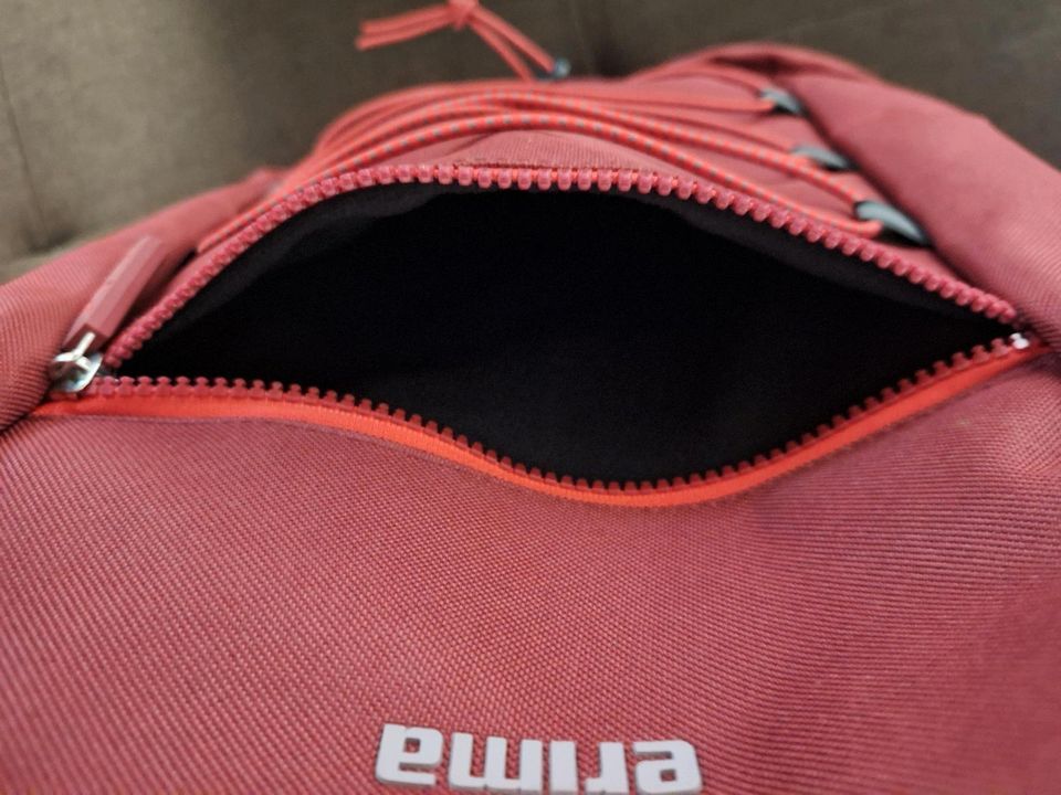 Rucksack Erima Rot - fast neu in Oberbergkirchen