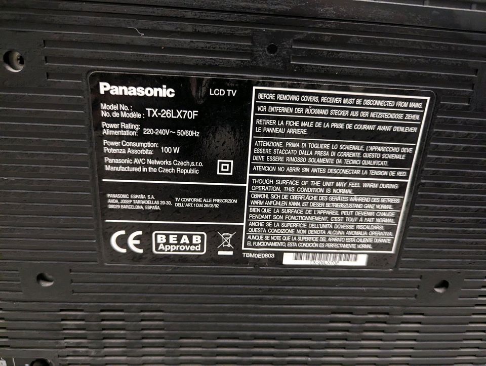 Panasonic TX-26LX70F + Fernbedienung in Leipzig
