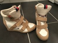 Tommy Hilfiger Sneaker high Gr. 36 – Ein absoluter Hingucker!!! Brandenburg - Falkensee Vorschau