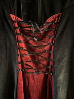 Mittelalterkleid Größe L schwarz/rot Samt Leonardo Carbone Wandsbek - Hamburg Poppenbüttel Vorschau