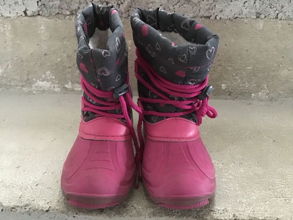 Mädchen Stiefel Gr 26, warme Kinder Schuhe Stiefel in Nordrhein-Westfalen -  Bedburg | Gebrauchte Kinderschuhe Größe 26 kaufen | eBay Kleinanzeigen ist  jetzt Kleinanzeigen