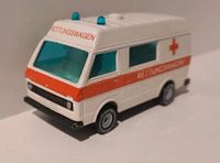 Siku 1334 VW LT 28 Rettungswagen Kastenwagen Sachsen - Bannewitz Vorschau