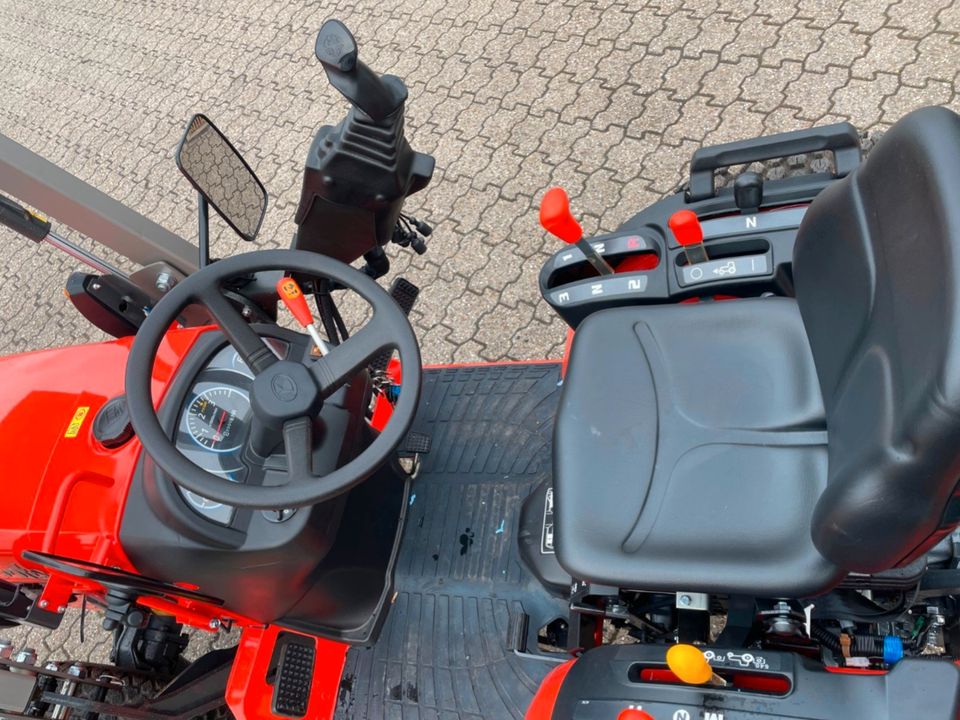 Kubota B1-241 mit MX C1 Frontlader, Kompakttraktor, Kleintraktor in Tönisvorst