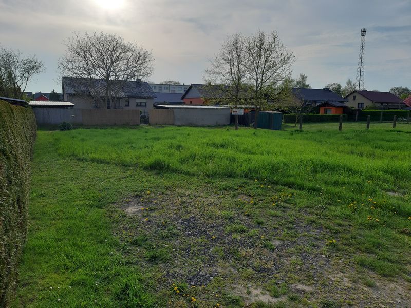 ruhig gelegenes Baugrundstück in der Mecklenburgischen Seenplatte in Tützpatz