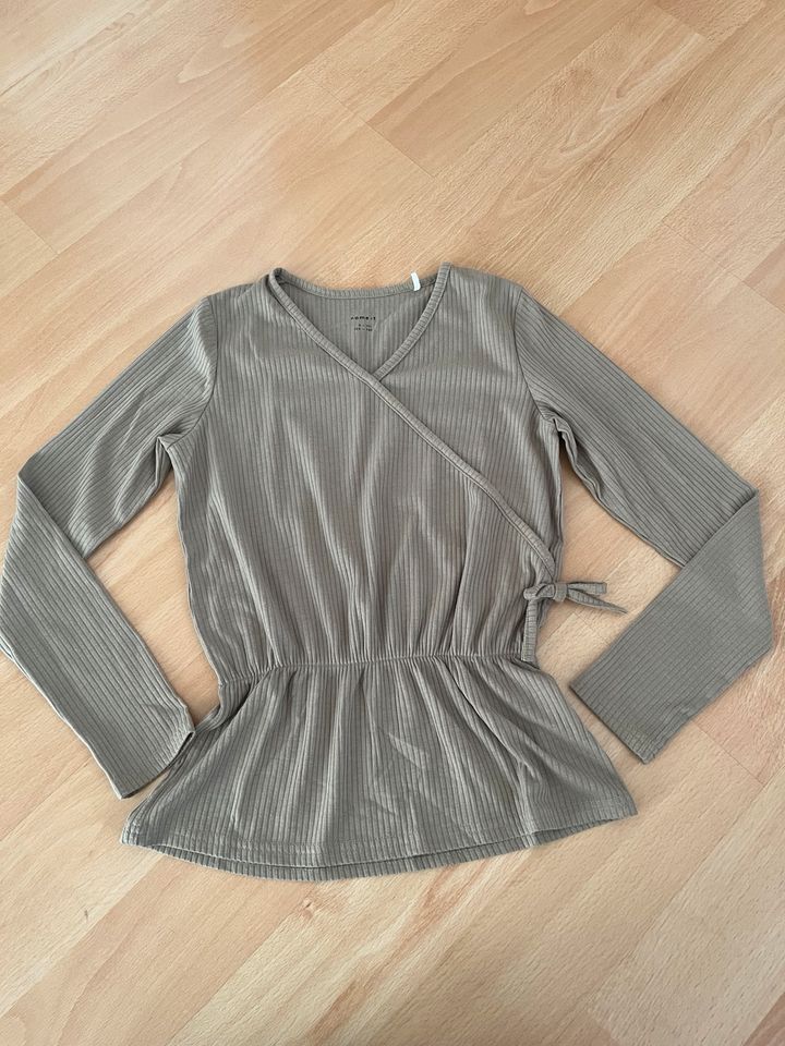 9 tlg Sweatshirt Paket Gr 134 140 H&M Hailys S.Oliver in Wettenberg