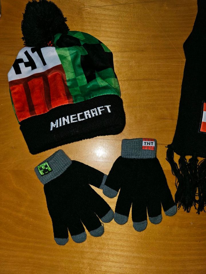 Minecraft Mütze, Schal und Handschuhe in Staßfurt
