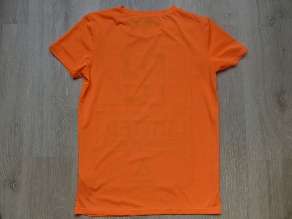 T-Shirt, Sport-T-Shirt für Jungen von Ernstings Family, 146-152 in Lüneburg