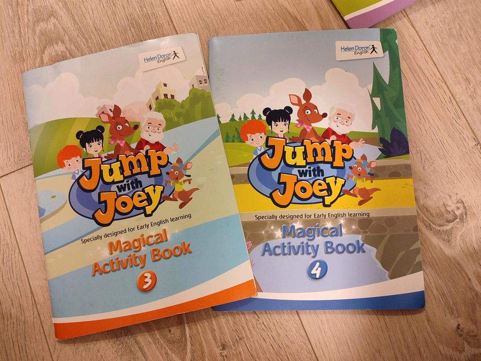 2- er Set bestehend aus Rucksäcken und Activity Books in Dinslaken