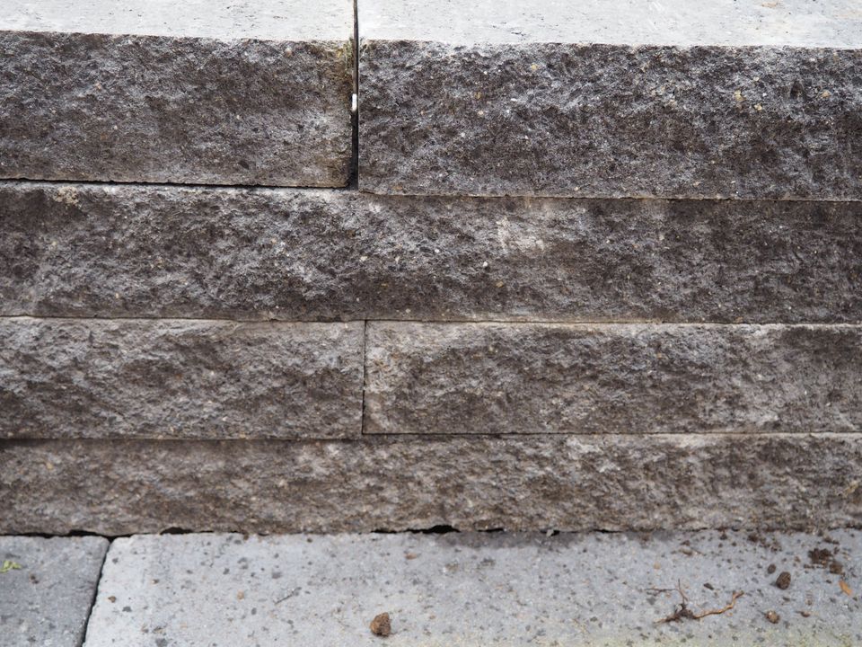 Mauersteine Basalt    60x11x7  //  30x11x7 (LxTxH)  NEU in Buchen (Odenwald)