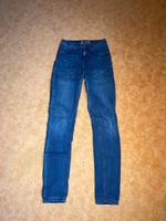 Amisu Jeans W27 Hose skinny High Waist XS/S Stretchjeans top Thüringen - Weida Vorschau