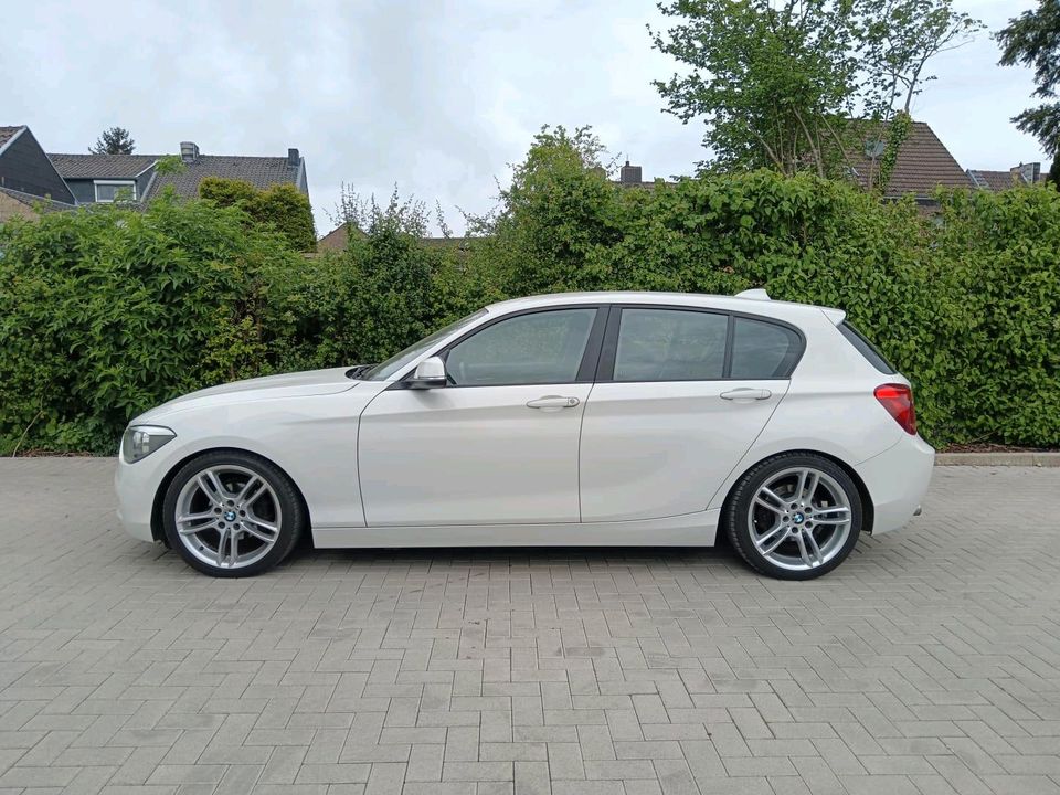 BMW 118 TOP ZUSTAND!! Angebot!! in Aachen