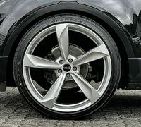 22 Zoll 5x130 Felgen Räder Porsche Cayenne Coupe 9YB Radsatz Rims Nordrhein-Westfalen - Engelskirchen Vorschau