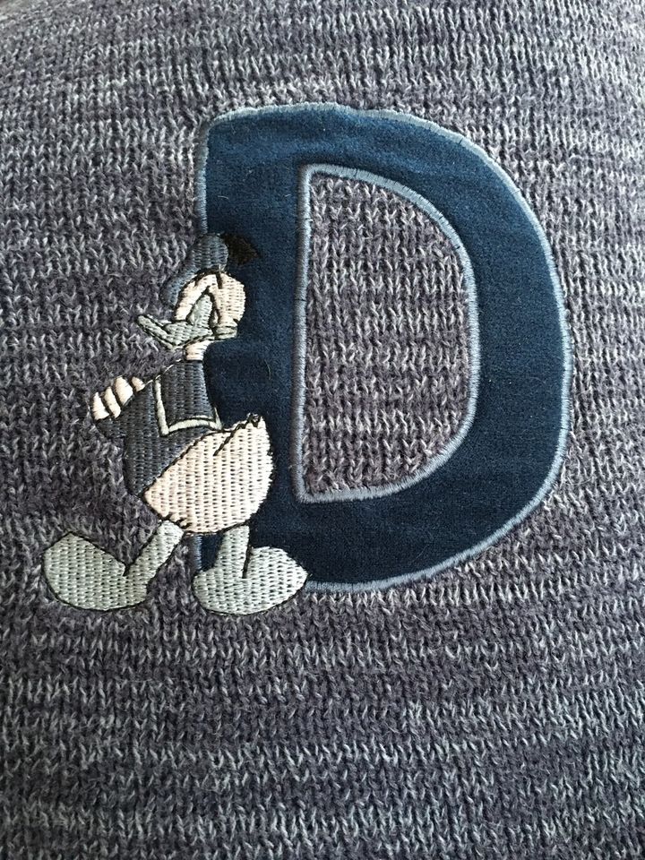 Pullover von Disney „Donald“ 116/122.      aus reiner Naturfaser in Rettershain