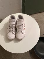 Kinder Adidas Schuhe in Größe 35 Dortmund - Scharnhorst Vorschau