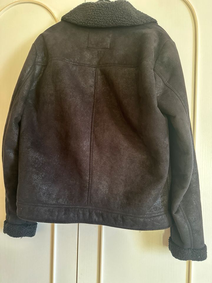 Jack and Jones Herrenjacke schwarz mit Fell Gr. L in Zweibrücken