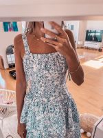 Bustierkleid Sommerkleid Asos Revolve boho Rüschen XS/S bohemian München - Schwabing-Freimann Vorschau