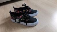 Sneaker schwarz Blumen FILA Nordrhein-Westfalen - Paderborn Vorschau