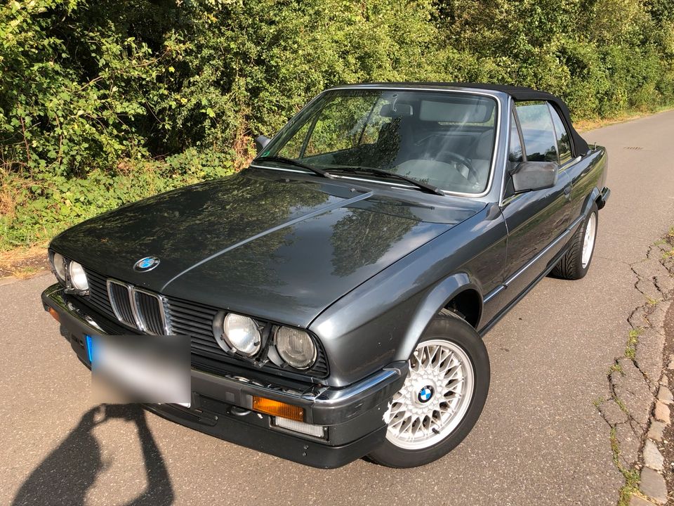 BMW E30 325i Cabrio - Chrome Modell in Overath