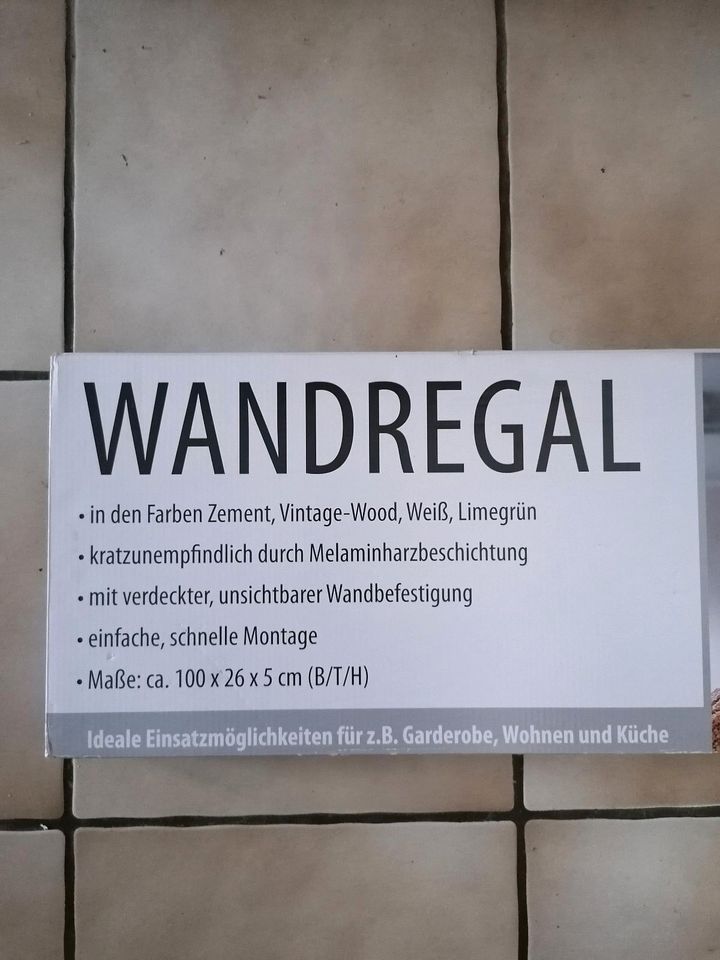 Wandregal NEU in Bad Endbach