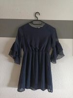 Kleid Marine blau Gr. 134 H&M Sachsen-Anhalt - Merseburg Vorschau