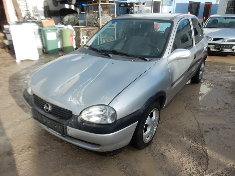 Opel Corsa B Ersatzteileträger X12XE Silber VN9168 in Heilsbronn