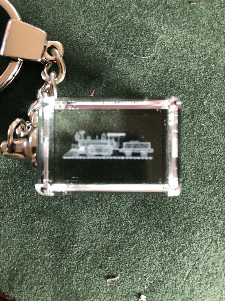 Schlüssel Anhänger aus Glas in Hohn