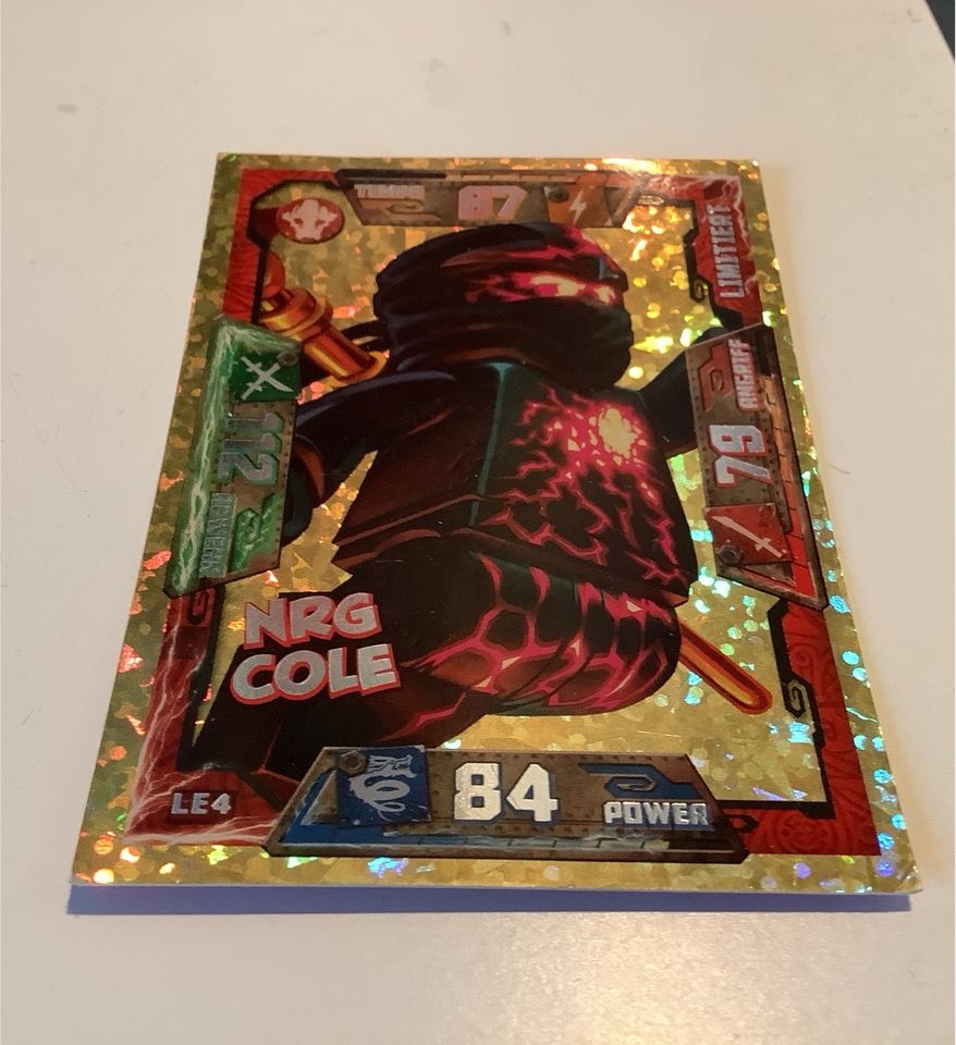 NRG Cole LE4 2016 Serie 1 Top Zustand Ninjago Karte in Köln