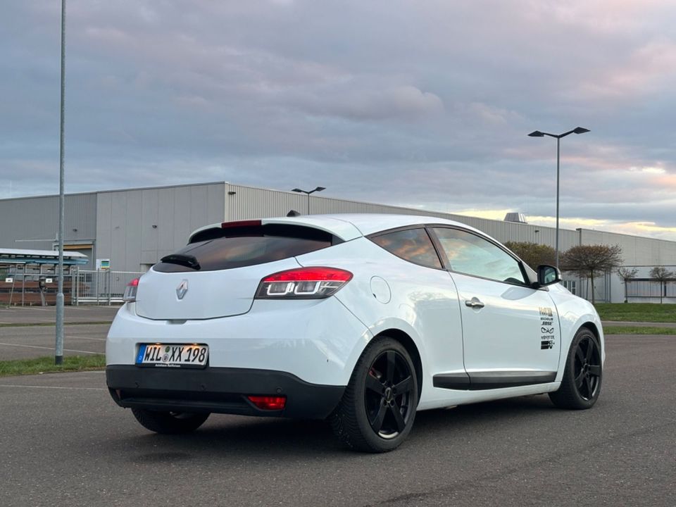 Renault Megane Coupé Luxe TCe 180 Luxe in Klausen