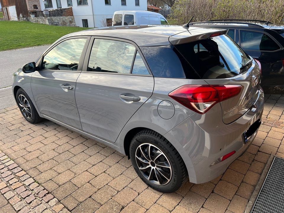 Hyundai I20 Intro Edition in Seeg