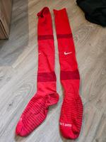 Stutzen Nike Fußballsocken wie neu Gr. 44-48 Vahr - Gartenstadt Vahr Vorschau