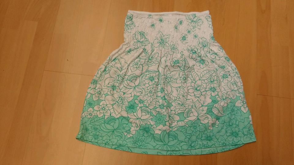 3 Damen Kleider Gr.XS Trägerkleid, Tunika, Kurzkleid, Rock in Hameln