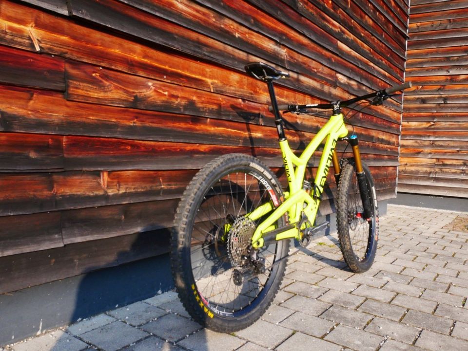 Evil Bikes Insurgent L Enduro Trail Mountainbike in Gröbenzell