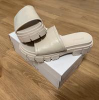 Pantolette beige 39 Nordrhein-Westfalen - Erkrath Vorschau