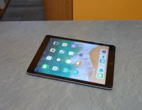 Apple iPad - 5. Generation - 32 GB - WLAN - 9,7 Zoll - Spacegrau Pankow - Prenzlauer Berg Vorschau